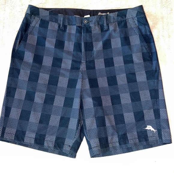 Fabulous blue check Tommy Bahama size36 shorts - Picture 1 of 4